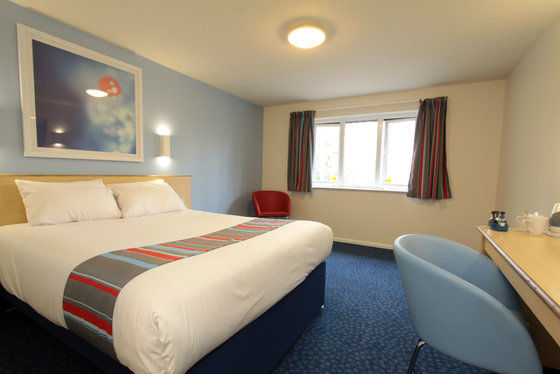 Travelodge Lutterworth Leicester Room photo